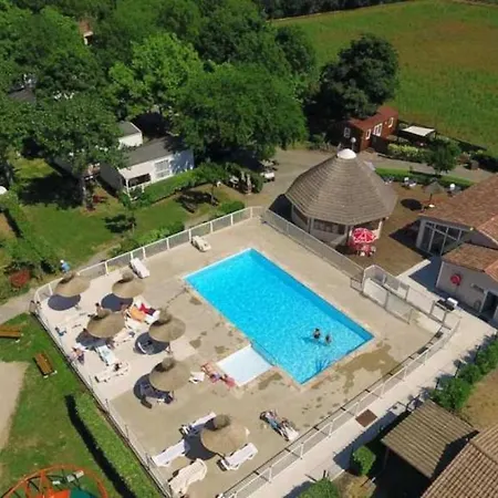 Campsite 4 Etoiles - Piscine - Ccbahea
