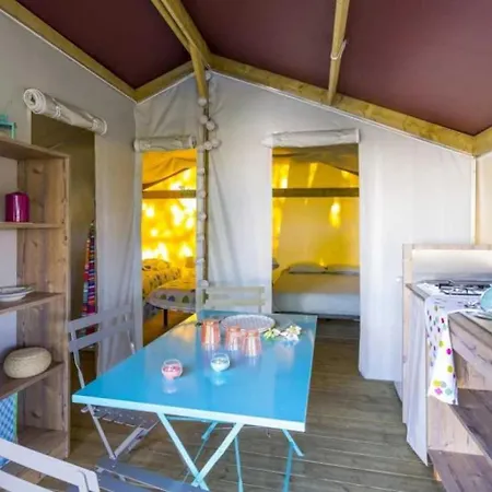 4 étoiles - Piscine - Ccbahea
